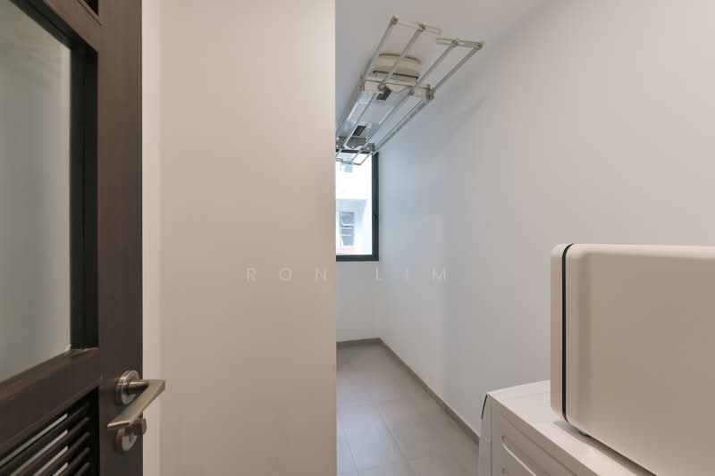 The Brownstone Executive Condominium For Sale at S$ 1,600,000 | PropertyGuru Singapore - Interior