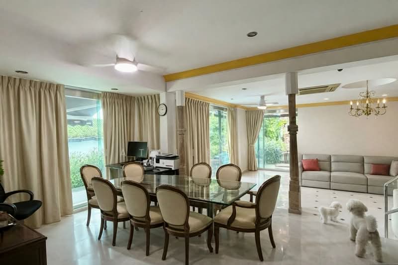 Begonia Drive, , 6 Bedrooms, 4,300 sqft, Semi-Detached House For Rent, by Natalie Hon, 500074537 - Living Room - PropertyGuru.com.sg