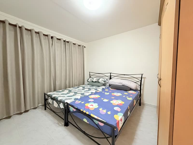 412 Pasir Ris Drive 6 HDB Flat For Sale at S$ 670,000 | PropertyGuru Singapore - Bedroom