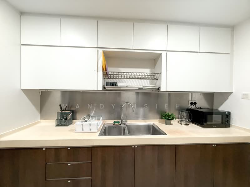 Maple Woods, 985 Bukit Timah Road, Room Rental, 200 sqft, Condominium For Rent, by Mandy Hsieh, 500074565 - Kitchen - PropertyGuru.com.sg