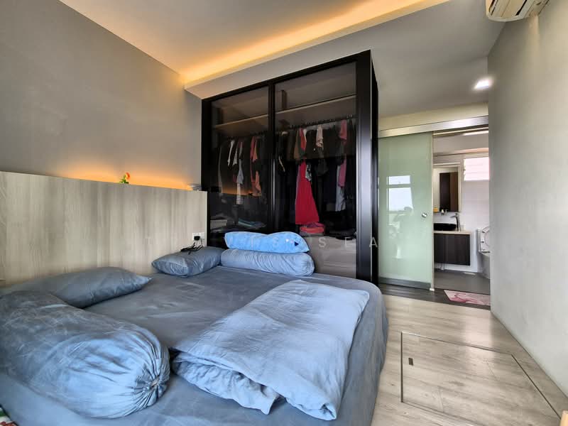 662A Edgedale Plains HDB Flat For Sale at S$ 720,000 | PropertyGuru Singapore - Bedroom