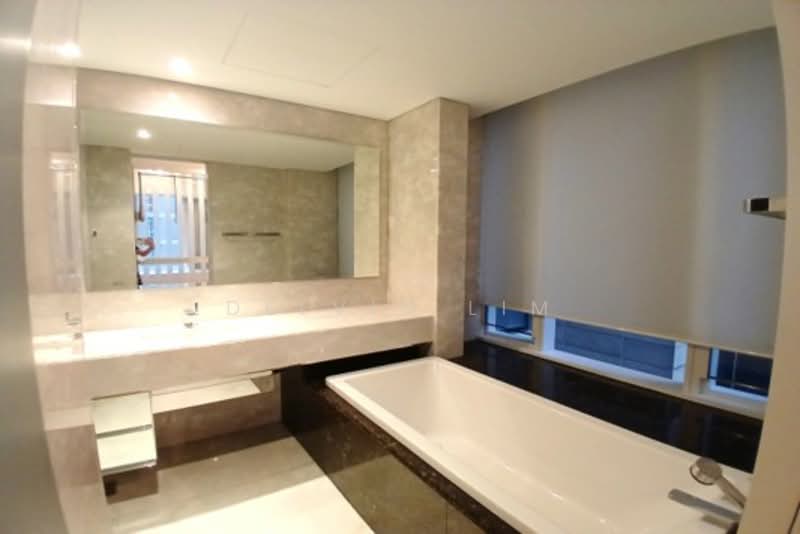 St. Regis Residences Singapore Apartment For Sale at S$ 5,250,000 | PropertyGuru Singapore - Bathroom