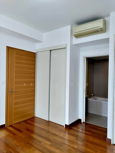 The Sail @ Marina Bay Condominium For Sale at S$ 1,950,000 | PropertyGuru Singapore - En-Suite