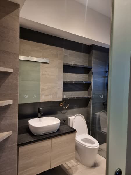 Lion Towers Apartment For Sale at S$ 3,900,000 | PropertyGuru Singapore - Bathroom