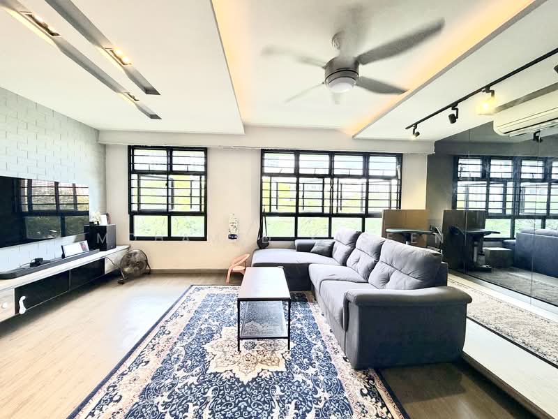 606B Tampines Street 61 HDB Flat For Sale at S$ 900,000 | PropertyGuru Singapore - Living Room