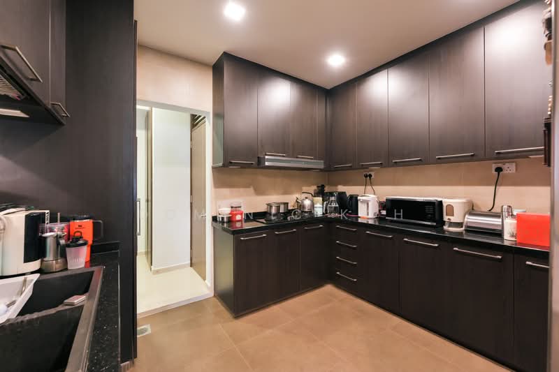 Stratton Road Terraced House For Sale at S$ 4,400,000 | PropertyGuru Singapore - Kitchen