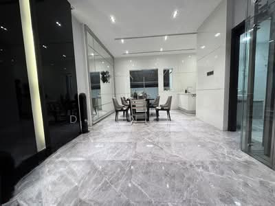 For Sale - ⭐️⭐️LANDED7772@ 3.5 Storey Inter Terrace, Mimosa View.