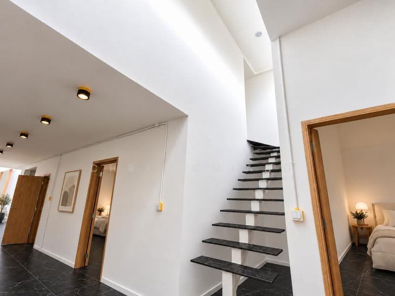 Yio Chu Kang Road, Yio Chu Kang Road, Hougang / Punggol / Sengkang, 8 Bedrooms, 4,200 sqft, Terraced House For Sale, by Chris Chiang, 500074640 - Interior - PropertyGuru.com.sg