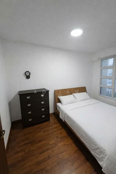 40A Margaret Drive HDB Flat For Sale at S$ 830,000 | PropertyGuru Singapore - Bedroom