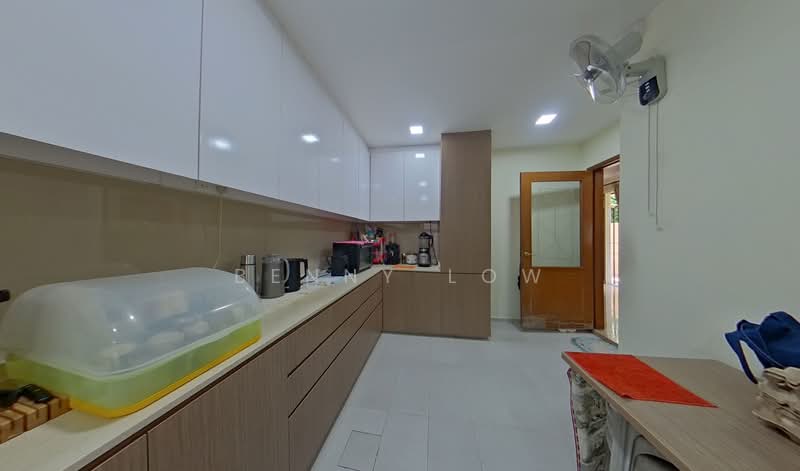 Parry Green, Parry Green, 6 Bedrooms, 2,928 sqft, Corner Terrace For Sale, by Benny Low, 500074654 - Kitchen - PropertyGuru.com.sg