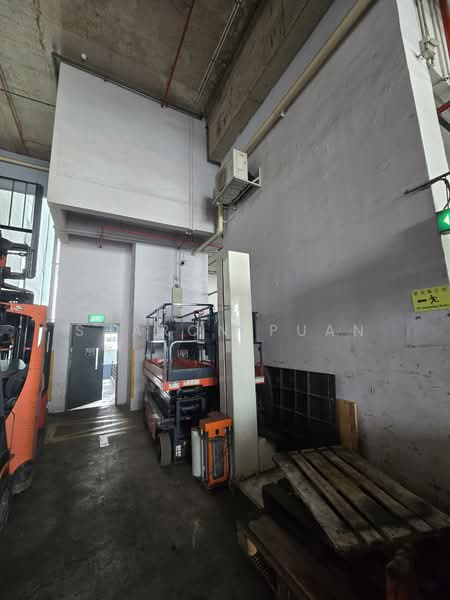 Enterprise Hub, 48 Toh Guan Road East, 4,166 sqft, Factory / Workshop (B2) For Sale, by Sharon Puan, 500074657 - Entrance - CommercialGuru.com.sg
