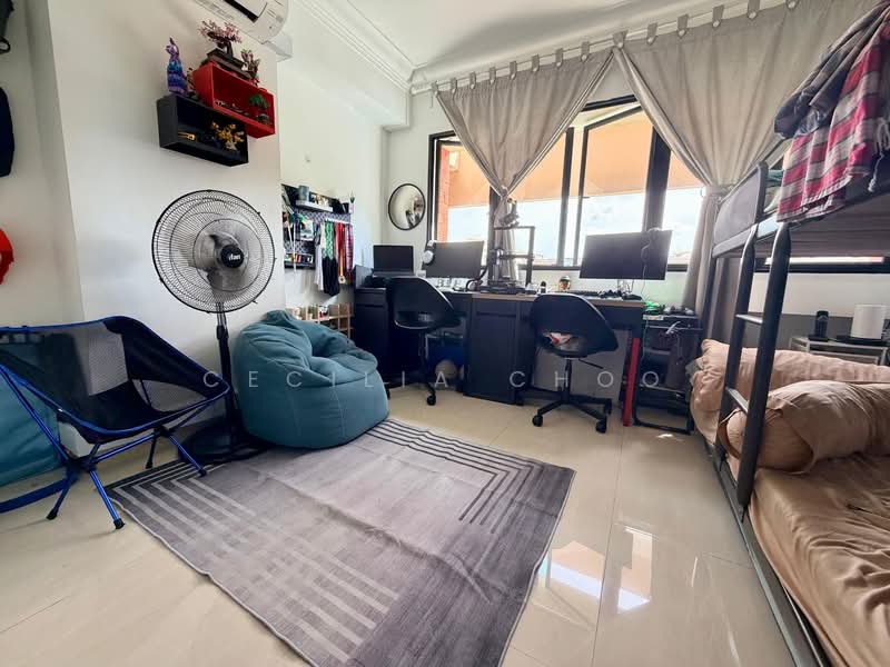 142 Pasir Ris Street 11, 142 Pasir Ris Street 11, 4 Bedrooms, 1,378 sqft, HDB Flat For Rent, by Cecilia Choo, 500074670 - Study - PropertyGuru.com.sg