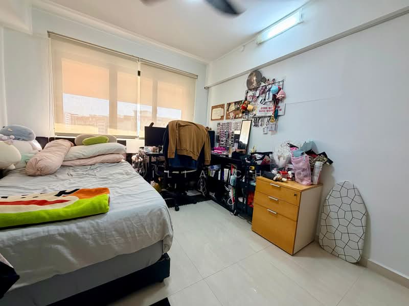 142 Pasir Ris Street 11, 142 Pasir Ris Street 11, 4 Bedrooms, 1,378 sqft, HDB Flat For Rent, by Cecilia Choo, 500074670 - Bedroom - PropertyGuru.com.sg