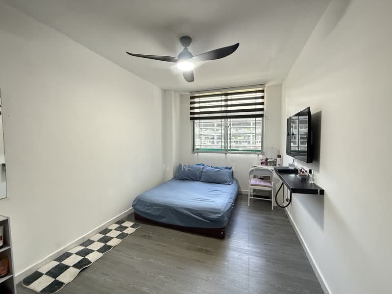 476 Segar Road HDB Flat For Sale at S$ 545,000 | PropertyGuru Singapore - Bedroom