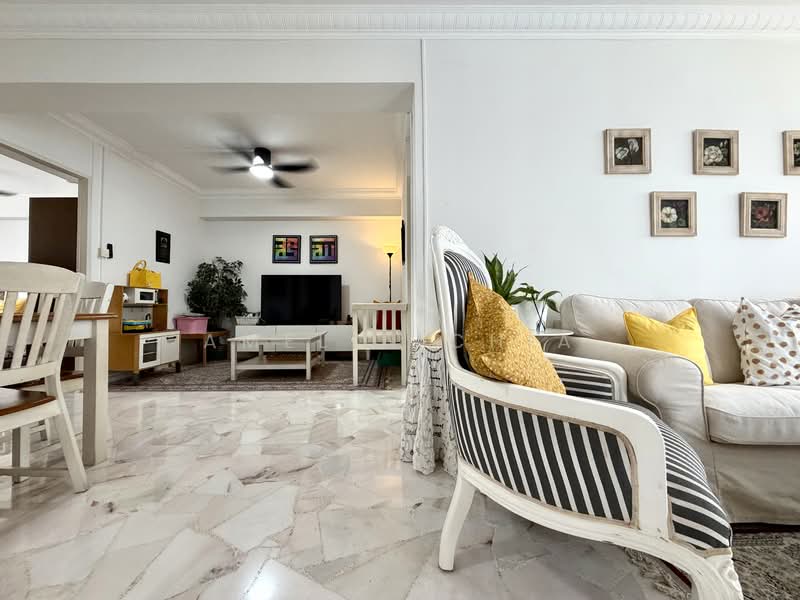 119 Pasir Ris Street 11 HDB Flat For Sale at S$ 780,000 | PropertyGuru Singapore - Living Room