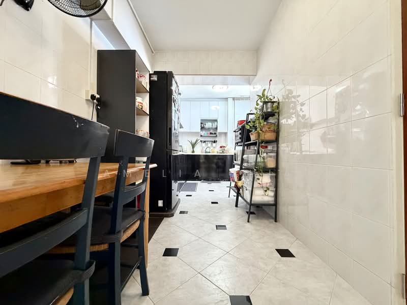 119 Pasir Ris Street 11 HDB Flat For Sale at S$ 780,000 | PropertyGuru Singapore - Kitchen