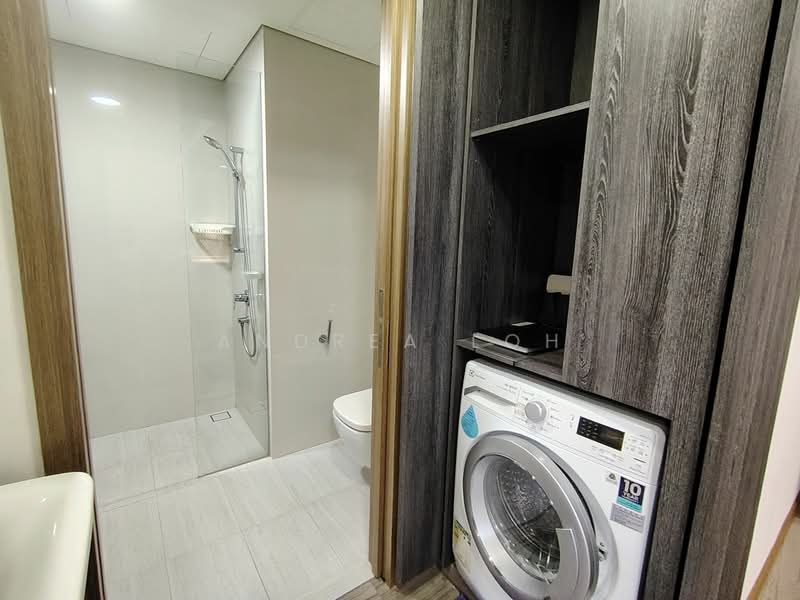 Lakeville, 1 Jurong Lake Link, 1 Bedroom, 560 sqft, Condominium For Rent, by Andrea Loh, 500074690 - Bathroom - PropertyGuru.com.sg