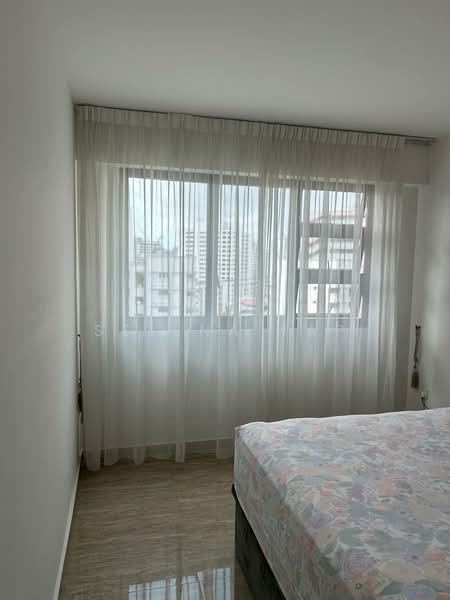 550A Segar Road HDB Flat For Sale at S$ 670,000 | PropertyGuru Singapore - Bedroom