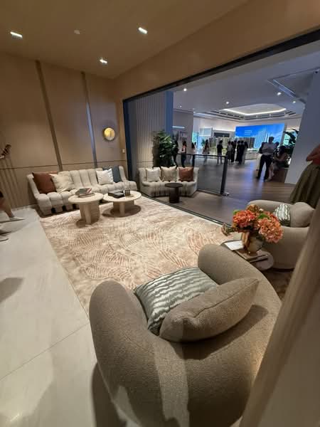 Pinery Residences, Tampines Street 94, 4 Bedrooms, 1,141 sqft, Condominium For Sale, by Zhenglin Ling, 500074711 - Living Room - PropertyGuru.com.sg