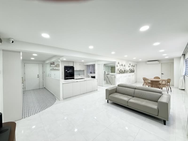 121 Mcnair Road HDB Flat For Sale at S$ 1,100,000 | PropertyGuru Singapore - Living Room