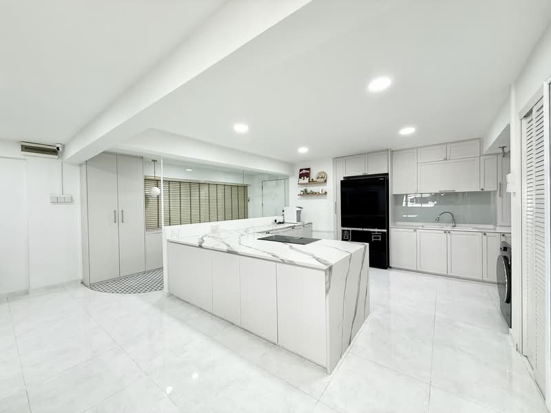 121 Mcnair Road HDB Flat For Sale at S$ 1,100,000 | PropertyGuru Singapore - Kitchen