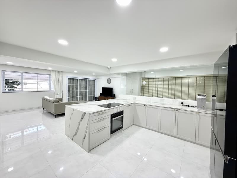 121 Mcnair Road HDB Flat For Sale at S$ 1,100,000 | PropertyGuru Singapore - Living Room