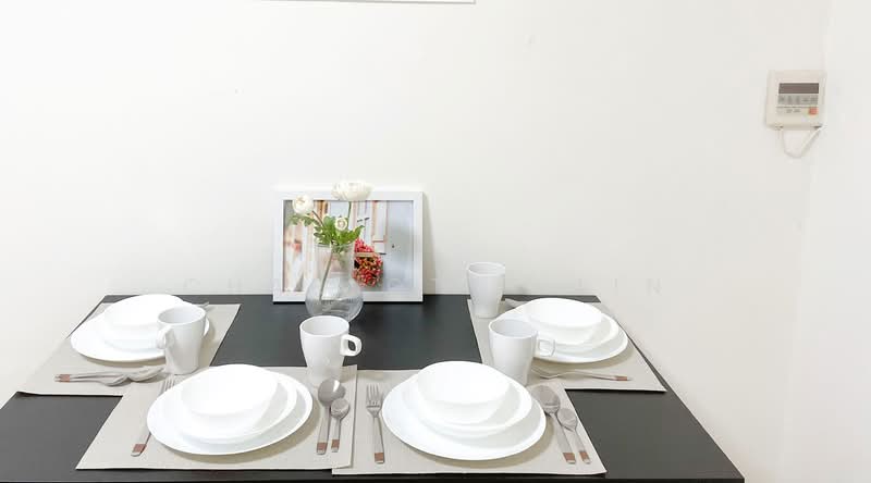 The Blossomvale, 900 Dunearn Road, Room Rental, 200 sqft, Condominium For Rent, by Charlotte Lin, 500074716 - Dining Room - PropertyGuru.com.sg