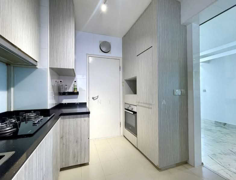 107C Canberra Street HDB Flat For Sale at S$ 668,000 | PropertyGuru Singapore - Kitchen