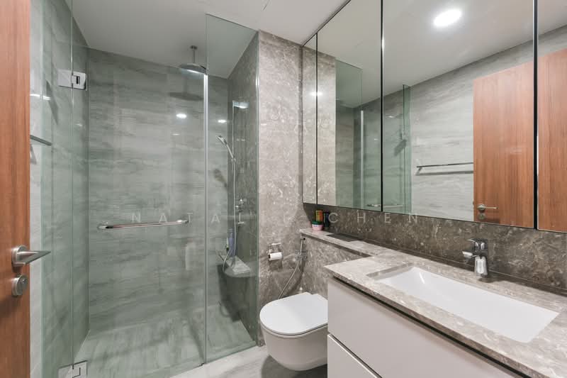 Fourth Avenue Residences Condominium For Sale at S$ 1,450,000 | PropertyGuru Singapore - Bathroom
