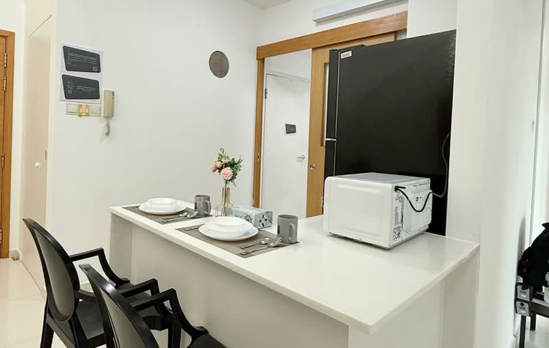 The Stellar, 8 West Coast Road, Room Rental, 100 sqft, Condominium For Rent, by Charlotte Lin, 500074758 - Kitchen - PropertyGuru.com.sg