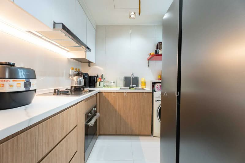 CHEAP | 3 Bedder located at Pasir Ris Drive 1! Belysa Executive Condominium For Sale at S$ 1,198,000 | PropertyGuru Singapore - Kitchen