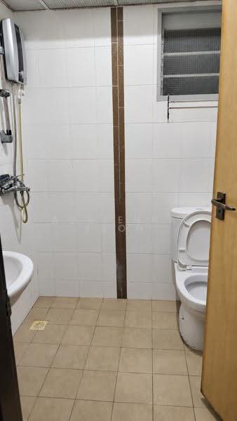 458 Segar Road, 458 Segar Road, Dairy Farm / Bukit Panjang / Choa Chu Kang, Room Rental, 150 sqft, HDB Flat For Rent, by Adrienna Keon, 500074795 - Bathroom - PropertyGuru.com.sg