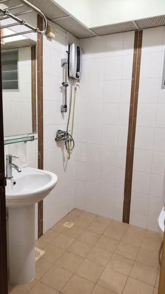 458 Segar Road, 458 Segar Road, Dairy Farm / Bukit Panjang / Choa Chu Kang, Room Rental, 150 sqft, HDB Flat For Rent, by Adrienna Keon, 500074795 - Bathroom - PropertyGuru.com.sg