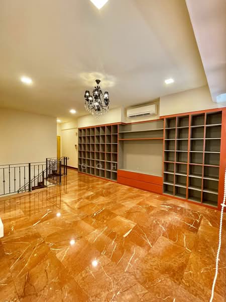 Villa Azura Condominium For Sale at S$ 3,330,000 | PropertyGuru Singapore - Interior