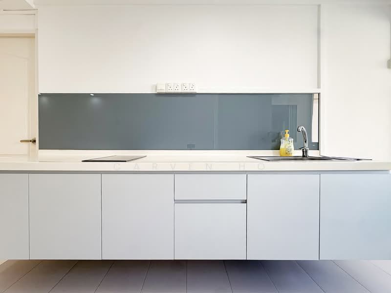 83 Commonwealth Close HDB Flat For Sale at S$ 438,000 | PropertyGuru Singapore - Kitchen