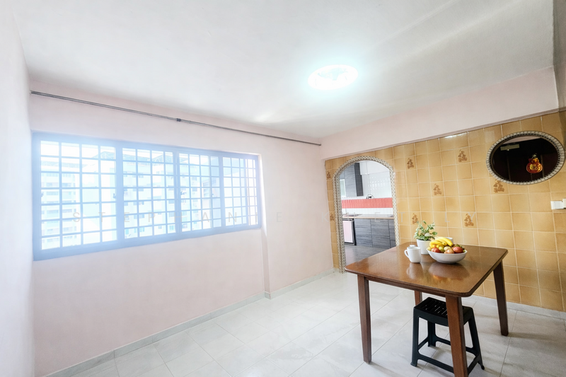 603 Bedok Reservoir Road HDB Flat For Sale at S$ 660,000 | PropertyGuru Singapore - Dining Room