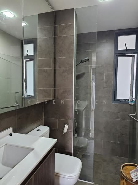 Parc Olympia, 52 Flora Drive, Changi Airport / Changi Village, 2 Bedrooms, 797 sqft, Condominium For Sale, by Karen Chen, 500074818 - Bathroom - PropertyGuru.com.sg