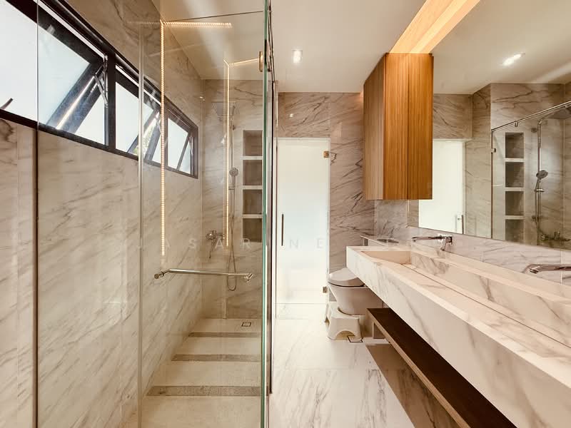 ⭐️⭐️LANDED7772 @ RENOVATED SEMI-D OFF SIGLAP Semi-Detached House For Sale at S$ 6,990,000 | PropertyGuru Singapore - Bathroom