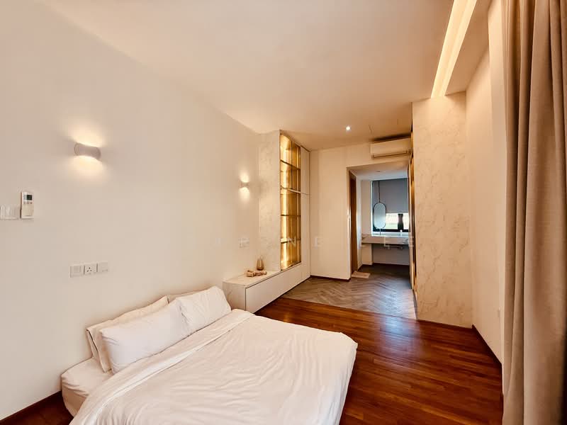 ⭐️⭐️LANDED7772 @ RENOVATED SEMI-D OFF SIGLAP Semi-Detached House For Sale at S$ 6,990,000 | PropertyGuru Singapore - Bedroom