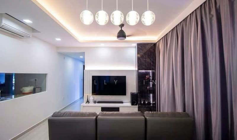 Symphony Suites Condominium For Sale at S$ 1,480,000 | PropertyGuru Singapore - Living Room