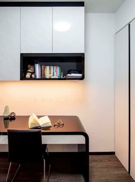 Symphony Suites Condominium For Sale at S$ 1,480,000 | PropertyGuru Singapore - Study