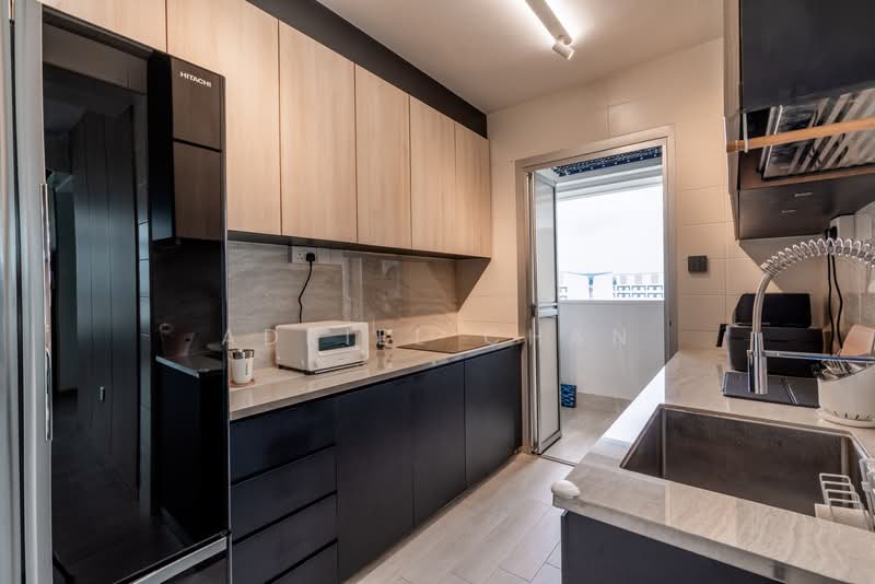 890B Tampines Avenue 1 HDB Flat For Sale at S$ 688,000 | PropertyGuru Singapore - Kitchen