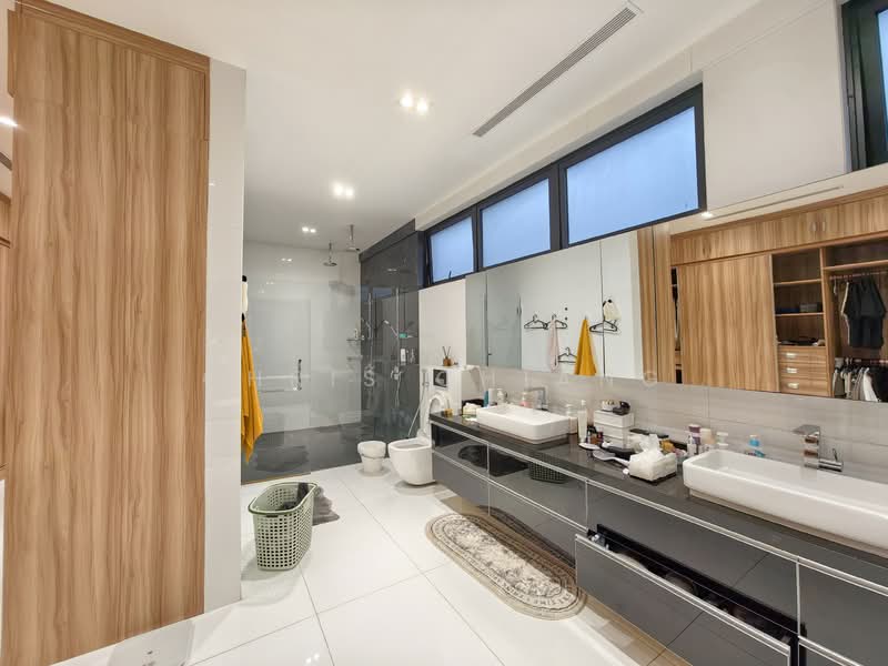 Serangoon Garden Estate Semi-Detached House For Sale at S$ 8,600,000 | PropertyGuru Singapore - Bathroom