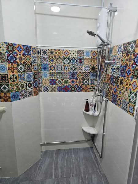 527 Jelapang Road, 527 Jelapang Road, Room Rental, 130 sqft, HDB Flat For Rent, by Sheadon Chay, 500074862 - Bathroom - PropertyGuru.com.sg