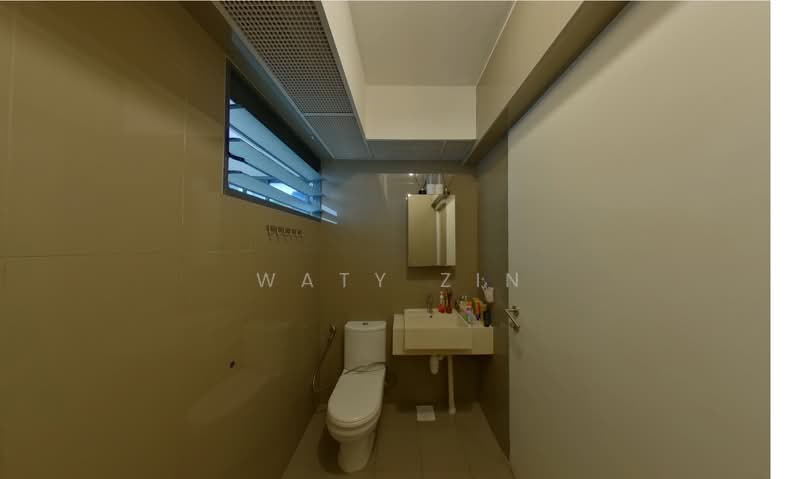 308B Punggol Walk, 308B Punggol Walk, 3 Bedrooms, 990 sqft, HDB Flat For Sale, by Waty Zin, 500074863 - Bathroom - PropertyGuru.com.sg