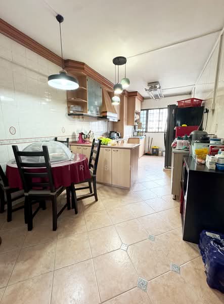 114 Bukit Purmei Road HDB Flat For Sale at S$ 688,000 | PropertyGuru Singapore - Kitchen