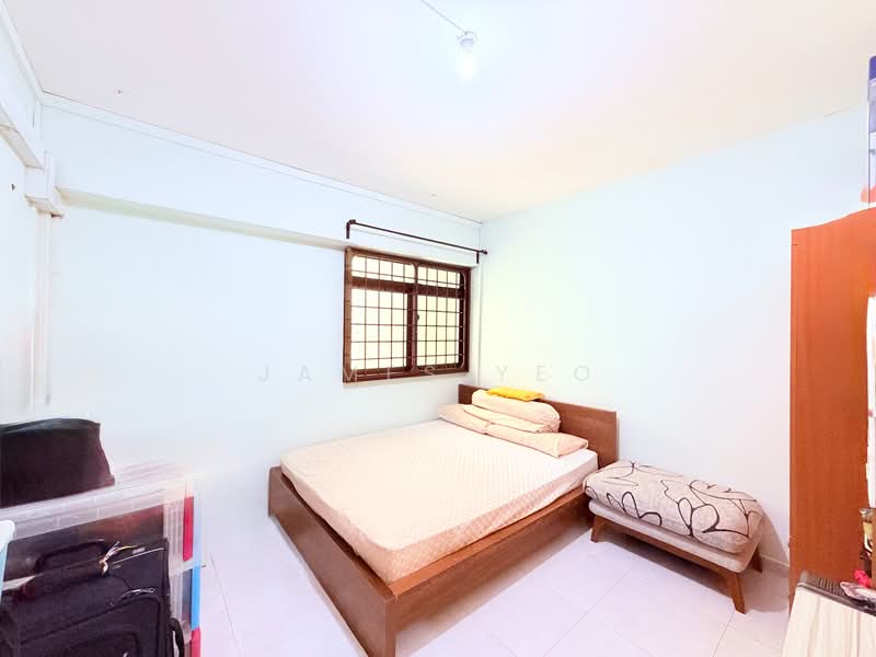 154 Jalan Teck Whye HDB Flat For Sale at S$ 588,000 | PropertyGuru Singapore - Bedroom
