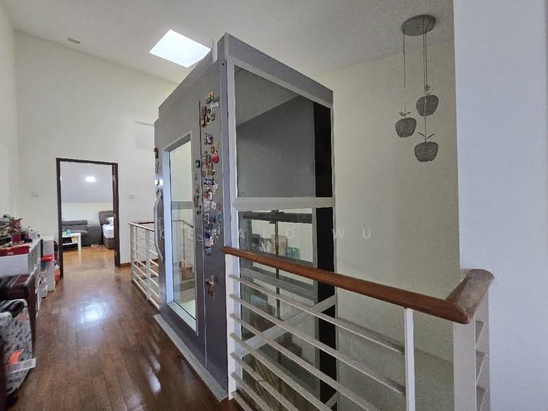 UNDERVALUED Corner Terrace! Move in condition! Corner Terrace For Sale at S$ 6,980,000 | PropertyGuru Singapore - Interior