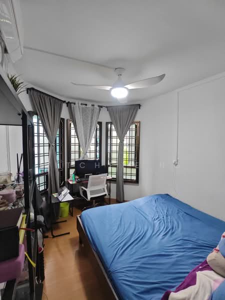 353 Kang Ching Road HDB Flat For Sale at S$ 688,000 | PropertyGuru Singapore - Bedroom