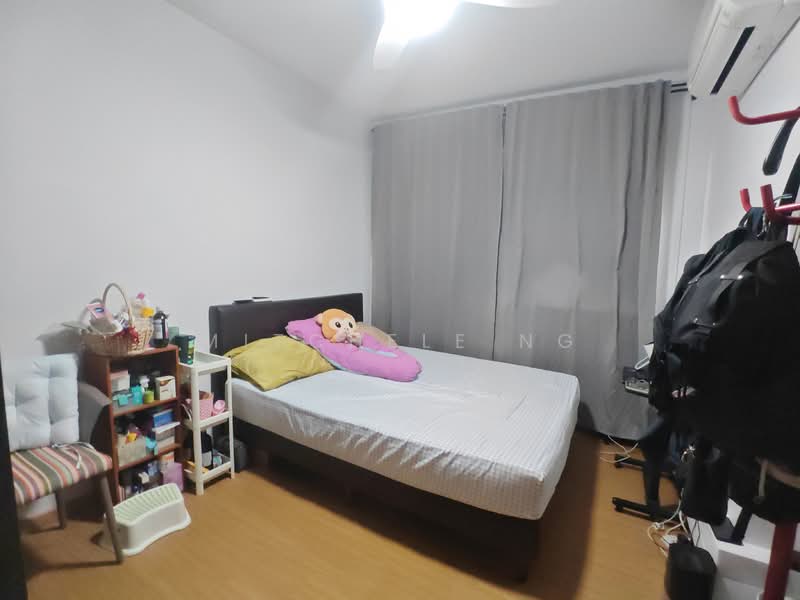 353 Kang Ching Road HDB Flat For Sale at S$ 688,000 | PropertyGuru Singapore - Bedroom